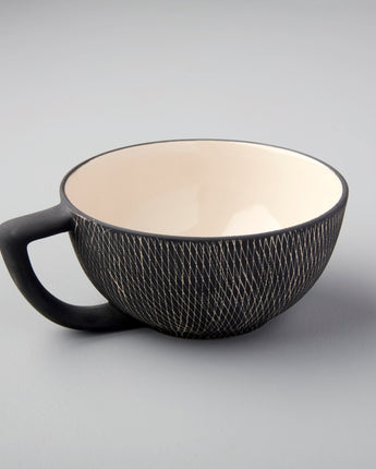 Be Home Decor Crosshatch Stoneware Latte Mug in Black