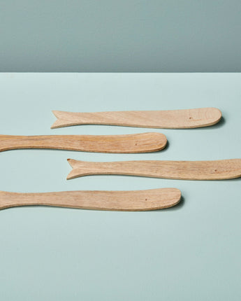 Be Home Decor Sydney Raw Mango Wood Whale Spreaders, Set of 4