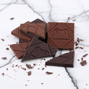 Les Chocolats des Français Gift Box • Milk & Dark Chocolate Squares