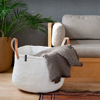 Kiondo Basket • White