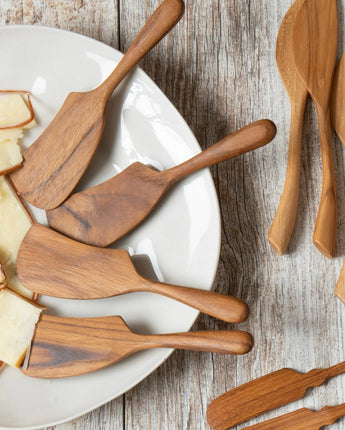 Be Home Decor Teak Wide Spreaders, Set of 4